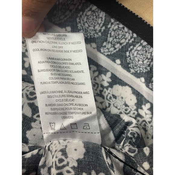 NWT Forever 21 Trendy Black and White Size Medium Women's Tank Top - Picture 6 of 7